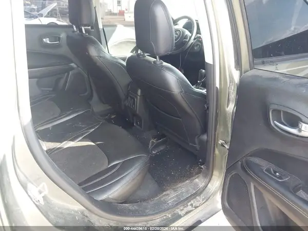 3C4NJCBB5JT286905 2018 JEEP COMPASS - Image 8