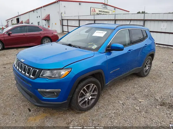 3C4NJCBB5JT287116 2018 JEEP COMPASS - Image 2