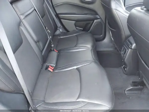 3C4NJCBB5JT304920 2018 JEEP COMPASS - Image 8