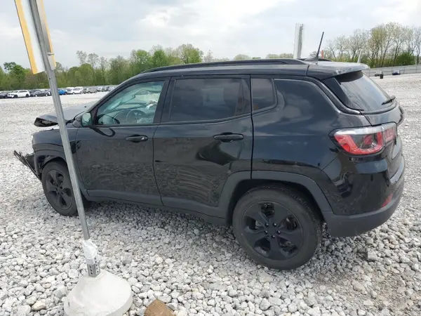 3C4NJCBB5JT327078 2018 JEEP COMPASS - Image 2