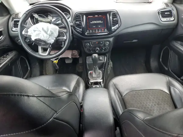 3C4NJCBB5JT327078 2018 JEEP COMPASS - Image 8