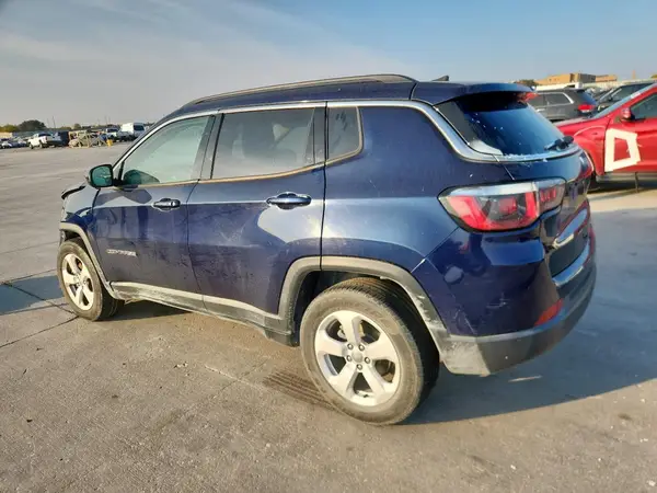 3C4NJCBB5JT338775 2018 JEEP COMPASS - Image 2