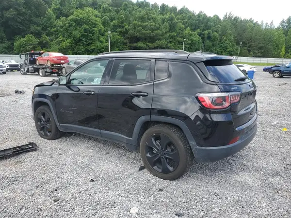 3C4NJCBB5JT407805 2018 JEEP COMPASS - Image 2