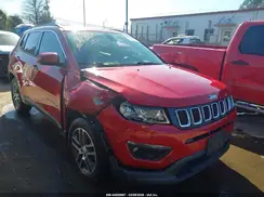 3C4NJCBB5JT462769 2018 JEEP COMPASS