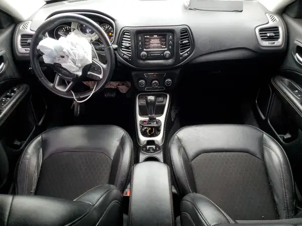 3C4NJCBB5JT469334 2018 JEEP COMPASS - Image 8
