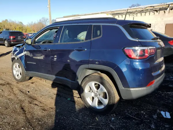 3C4NJCBB5JT471293 2018 JEEP COMPASS - Image 2