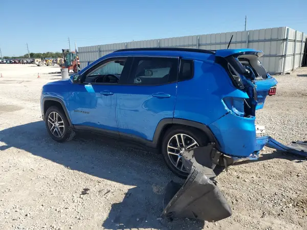 3C4NJCBB5JT487431 2018 JEEP COMPASS - Image 2