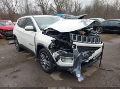 3C4NJCBB5JT494590 2018 JEEP COMPASS