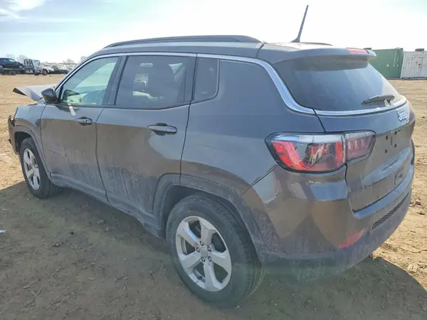 3C4NJCBB5JT501893 2018 JEEP COMPASS - Image 2