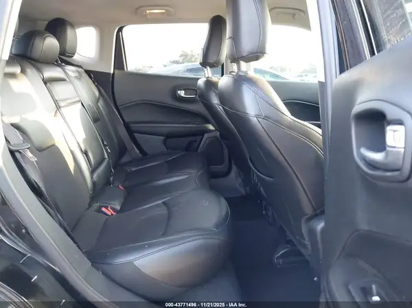 3C4NJCBB5KT613434 2019 JEEP COMPASS - Image 8