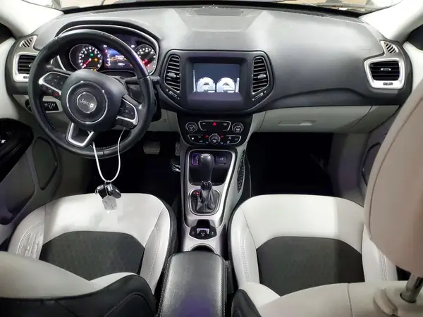 3C4NJCBB5KT616155 2019 JEEP COMPASS - Image 8