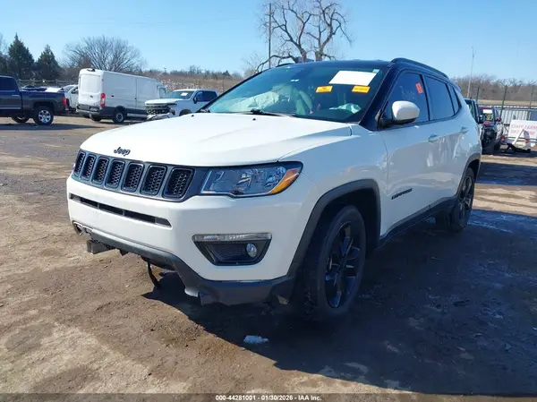 3C4NJCBB5KT623980 2019 JEEP COMPASS - Image 2