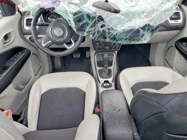 3C4NJCBB5KT636633 2019 JEEP COMPASS - Image 8