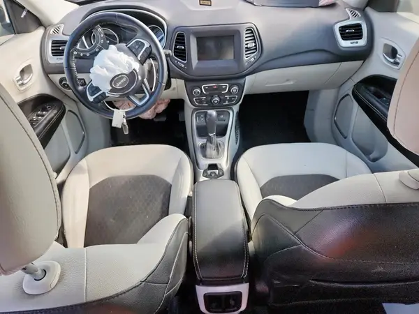 3C4NJCBB5KT636714 2019 JEEP COMPASS - Image 8