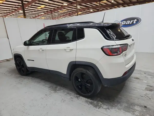 3C4NJCBB5KT637054 2019 JEEP COMPASS - Image 2
