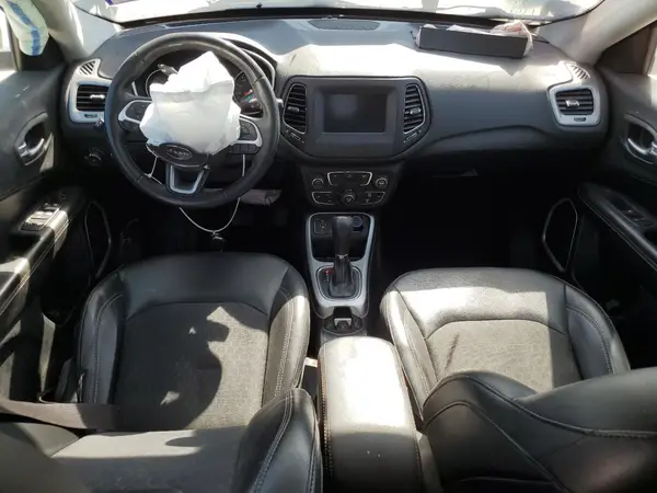 3C4NJCBB5KT654713 2019 JEEP COMPASS - Image 8