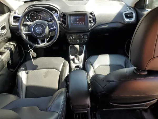 3C4NJCBB5KT658289 2019 JEEP COMPASS - Image 8