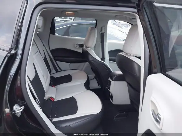 3C4NJCBB5KT692653 2019 JEEP COMPASS - Image 8