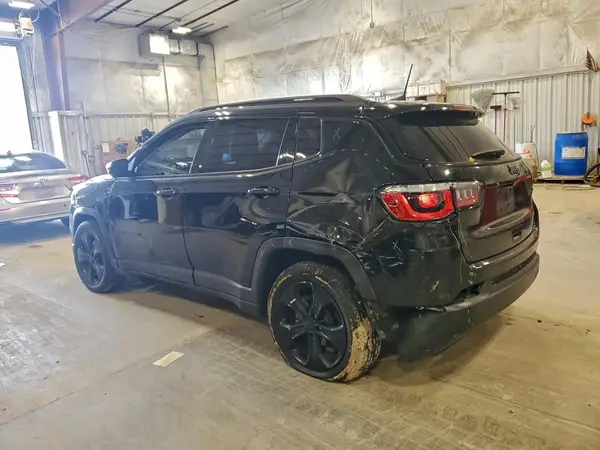 3C4NJCBB5KT706714 2019 JEEP COMPASS - Image 2