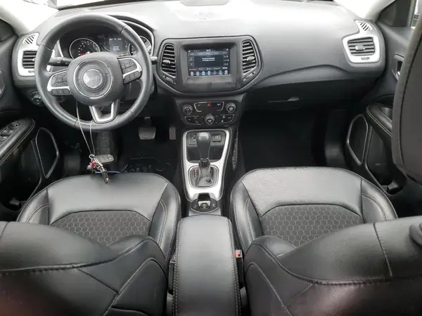3C4NJCBB5KT727076 2019 JEEP COMPASS - Image 8