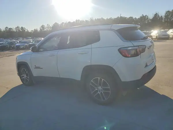 3C4NJCBB5KT730592 2019 JEEP COMPASS - Image 2