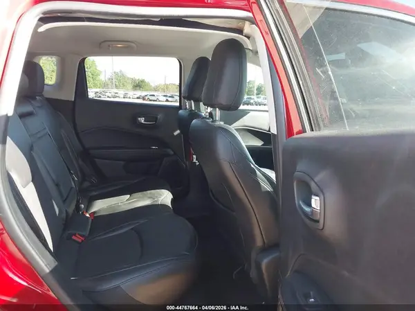 3C4NJCBB5KT736666 2019 JEEP COMPASS - Image 8