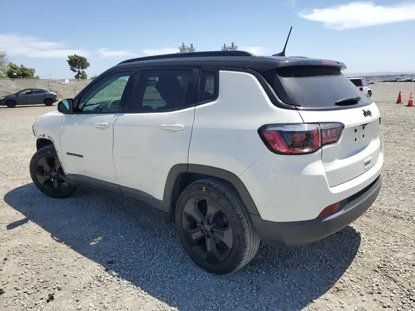 3C4NJCBB5KT743181 2019 JEEP COMPASS - Image 2