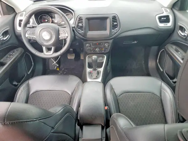 3C4NJCBB5KT743486 2019 JEEP COMPASS - Image 8