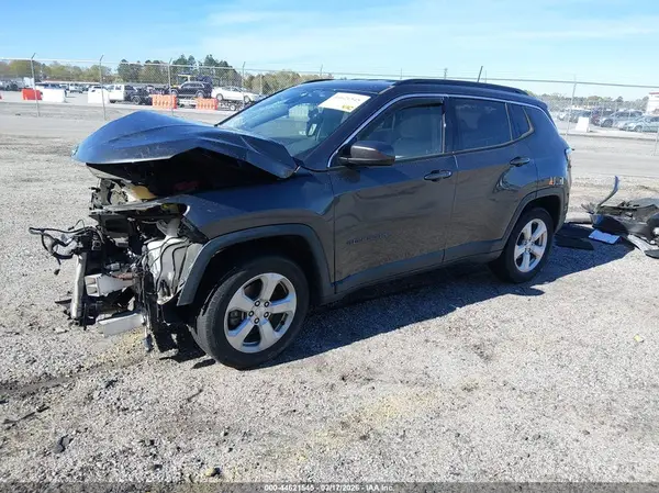 3C4NJCBB5KT756089 2019 JEEP COMPASS - Image 2