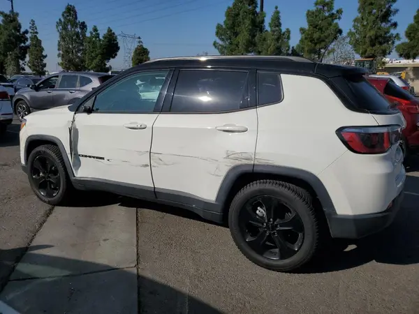 3C4NJCBB5KT809308 2019 JEEP COMPASS - Image 2