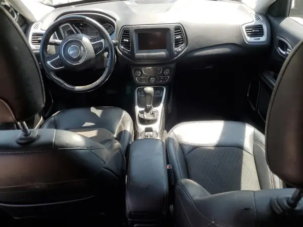 3C4NJCBB5KT809325 2019 JEEP COMPASS - Image 8