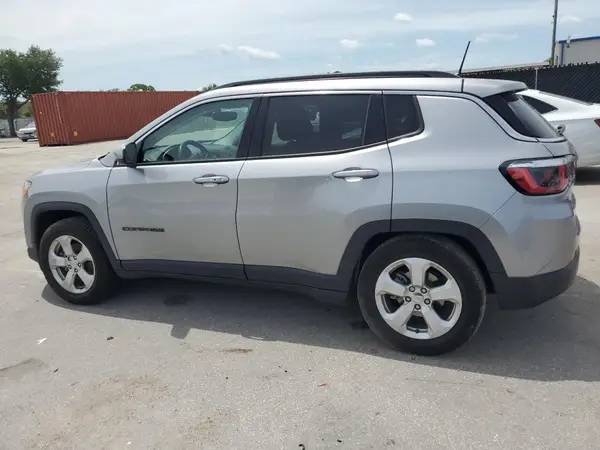 3C4NJCBB5KT815058 2019 JEEP COMPASS - Image 2