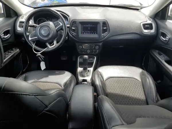 3C4NJCBB5KT815058 2019 JEEP COMPASS - Image 8
