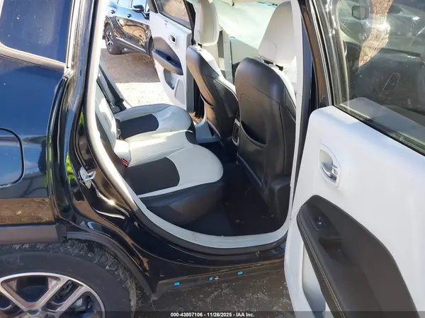 3C4NJCBB5KT843670 2019 JEEP COMPASS - Image 8