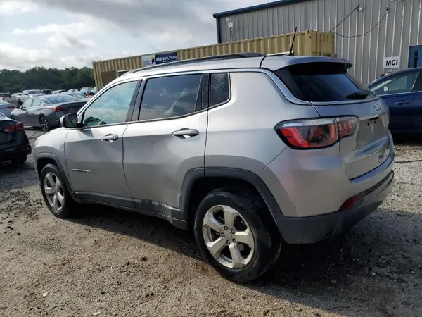 3C4NJCBB5KT851039 2019 JEEP COMPASS - Image 2
