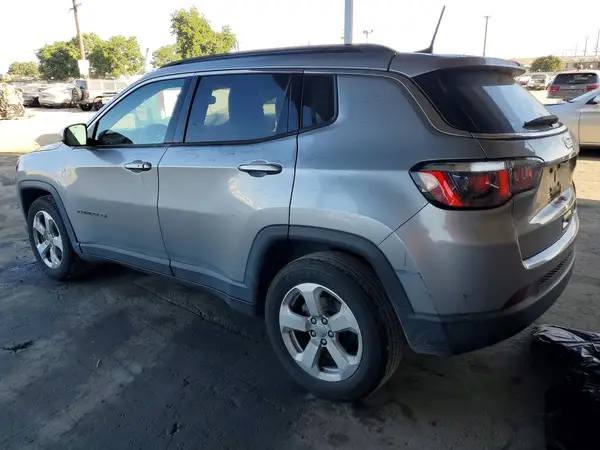 3C4NJCBB5LT141236 2020 JEEP COMPASS - Image 2
