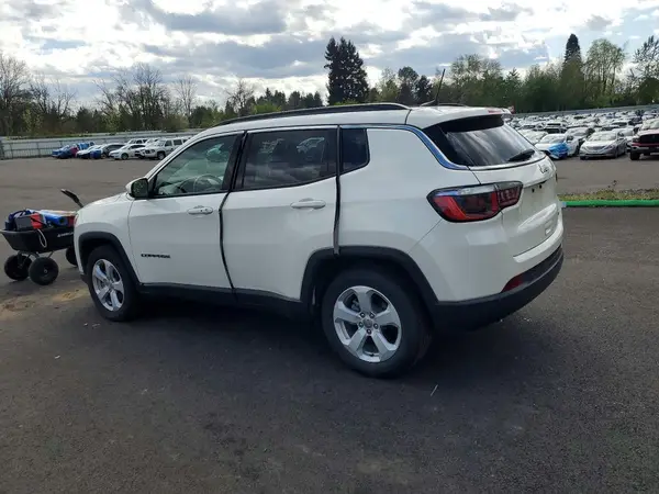 3C4NJCBB5LT158943 2020 JEEP COMPASS - Image 2