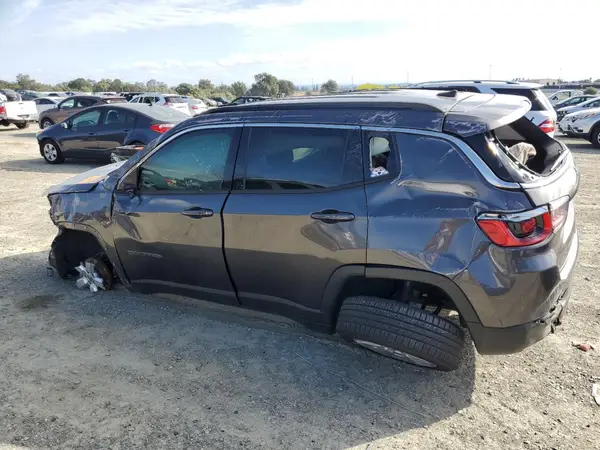 3C4NJCBB5LT166220 2020 JEEP COMPASS - Image 2