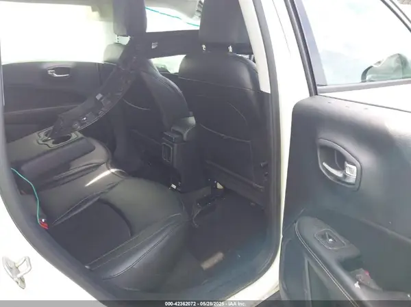 3C4NJCBB5LT230420 2020 JEEP COMPASS - Image 8