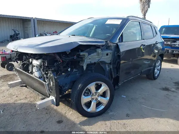 3C4NJCBB5LT243149 2020 JEEP COMPASS - Image 2