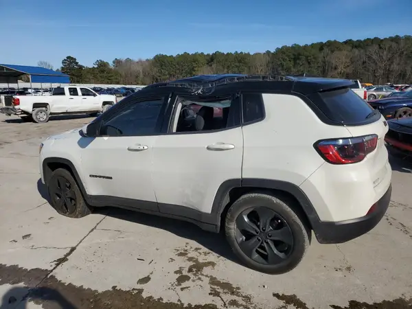 3C4NJCBB5MT527088 2021 JEEP COMPASS - Image 2
