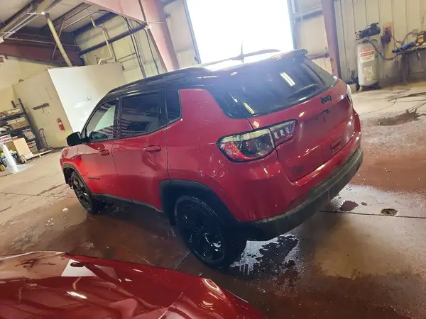3C4NJCBB5MT560902 2021 JEEP COMPASS - Image 2