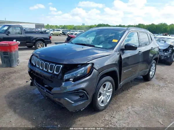 3C4NJCBB5NT103444 2022 JEEP COMPASS - Image 2