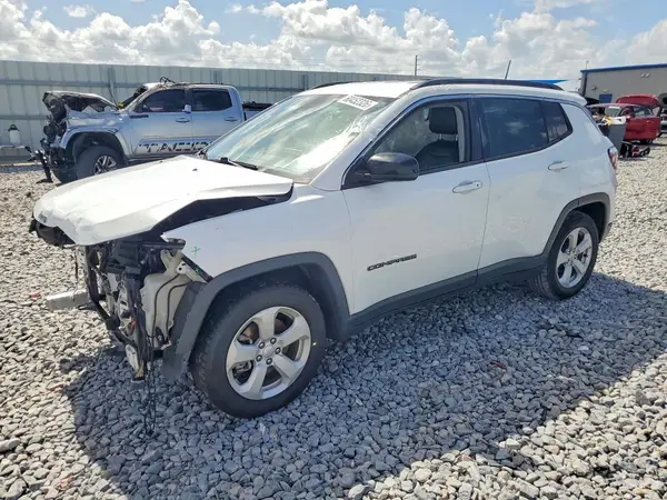 3C4NJCBB5NT138758 2022 JEEP COMPASS - Image 1