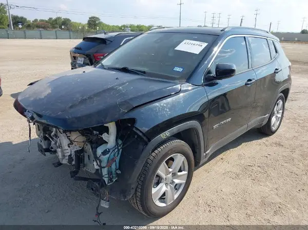 3C4NJCBB5NT149291 2022 JEEP COMPASS - Image 2