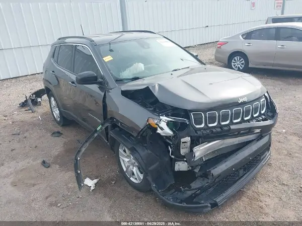 3C4NJCBB5NT149470 2022 JEEP COMPASS - Image 1