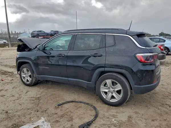 3C4NJCBB5NT162526 2022 JEEP COMPASS - Image 2