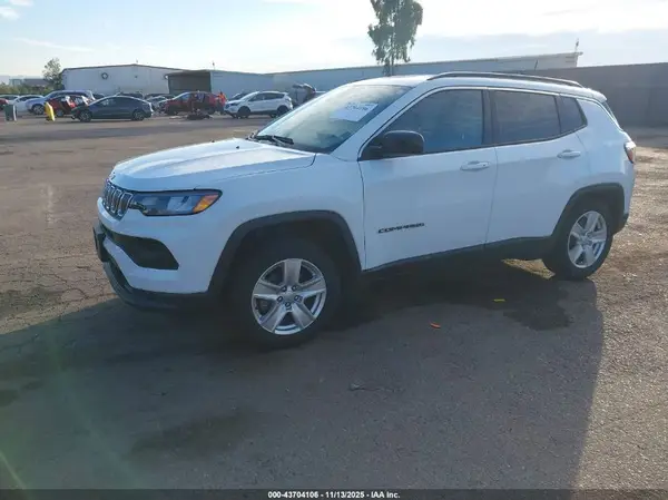 3C4NJCBB5NT188415 2022 JEEP COMPASS - Image 2