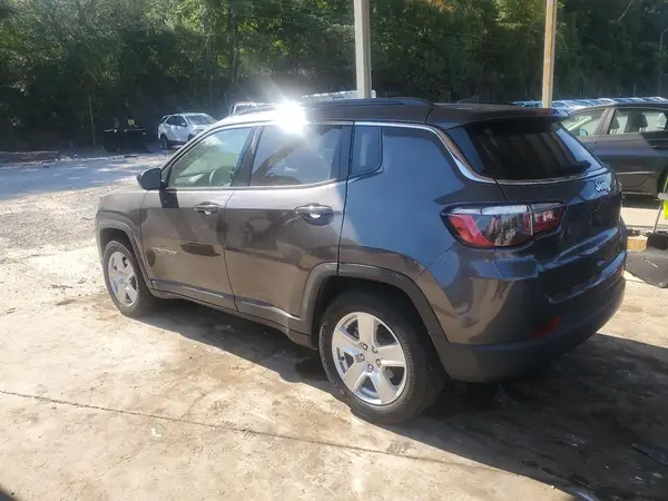 3C4NJCBB5NT189211 2022 JEEP COMPASS - Image 2