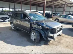 3C4NJCBB5NT204886 2022 JEEP COMPASS
